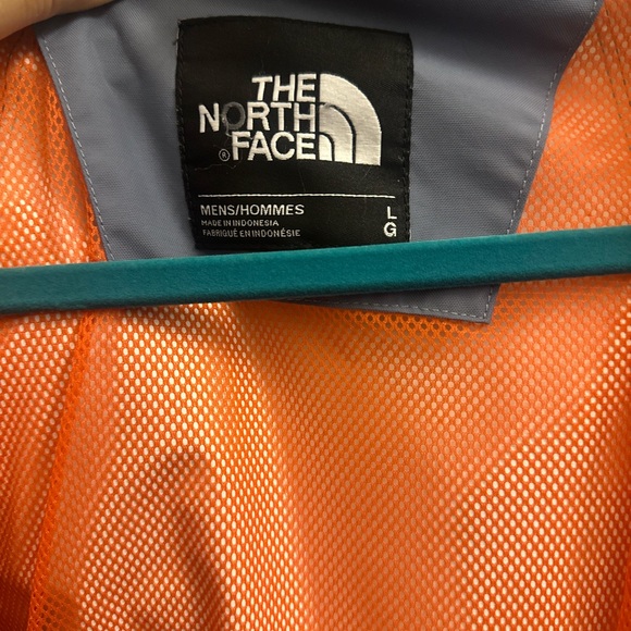 The North Face Men's Gray Jacket - Picture 6 of 6